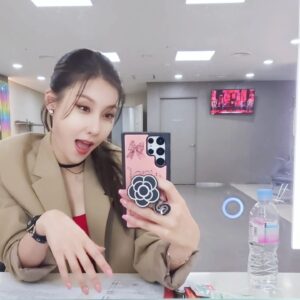 Stephanie Kim Instagram - 2023.11.11 at 6:10pm 
나랑 오늘 불후의명곡 본방사수 할 사람 🖐
김기태 X 스테파니 콜라보 무대 기대해도 죠아앙

Stay tuned for tonight's "Immortal Song"