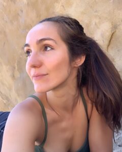 Actress Stephanie Panisello HD Instagram Photos and Wallpapers August 2022