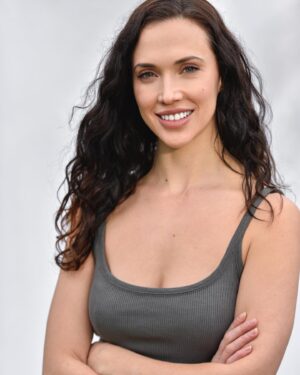 Stephanie Tripp Instagram - This year I’m going to make sure I have lots to smile about. 
📷: @knewphotography
....
#makingdreamscometrue #manifestation #manifest #dreambig #actor #portraitphotography #portrait #headshot #smile