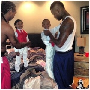 Stephen Jackson Instagram - Hard to celebrate anyday. The Best Father I’ve ever seen. Made me a better father. Miss u Lito. Happy Heavenly Fathers Day. Seem like I use plane rides to talk to u and let it out. Never needed u more. I just know somebody is watching over me. 😢😢😢😢😢 Long Live Lito.
