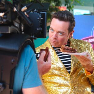Stephen Mulhern Instagram - Move over @gordongram… Chef Mulhern is here! #IFAP