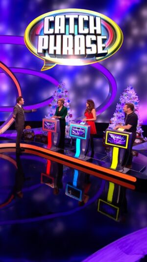 Stephen Mulhern Instagram - We're still in the Christmas mood at Celebrity @Catchphrase! Join me with @DameKellyHolmes, @SamanthaBarks and @dermotoleary at 6pm TODAY on @ITV and @WeAreSTV!