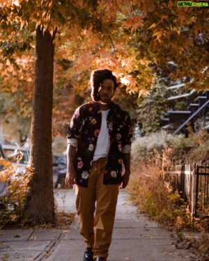 Stephen Voyce Instagram - On December 1st, I'll be putting on my final show of the year. I was invited by @afroqueb to headline at their 'Music & Discovery' showcase. So to my Dear Montreal peeps, I hope to see y'all there; I'll be joined by some very talented artists. Ticket details in their bio 🙏. 🇨🇦🇳🇬🇩🇪👽. 📷 @adhdtravels. 👕👖 @kuwallatee 

#stylefashion #montreal #concert #music