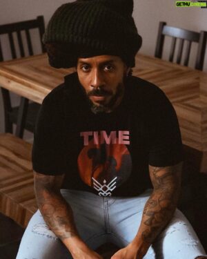 Stephen Voyce Instagram - Ever since I started working on my next album I've essentially been a creative hermit, only really leaving the house to get food or go to the gym. Occasionally I leave my neighborhood to see the rest of the world, just to, you know, not forget how to human. 🇨🇦🇳🇬🇩🇪👽. 📷 @adhdtravels