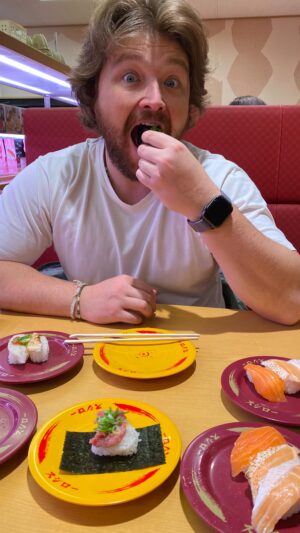 Sterling Knight Instagram - Day 1 in Tokyo was a massive success! Fluffy pancakes, ramen, sushi…toooo good! So nice to have a friendly face @scarlett_knight