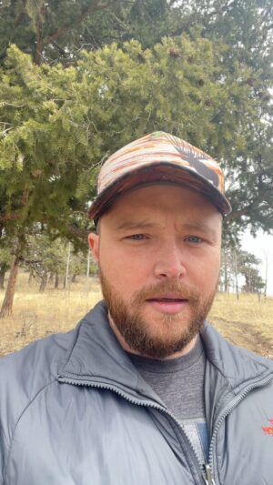 Sterling Knight Instagram - Disc golf? I dunno yet. Watch the story for the exploits….