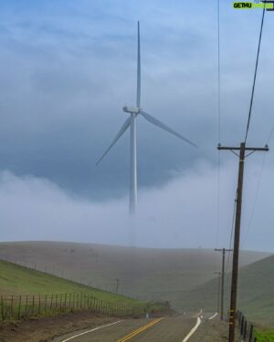 Steve Agee Instagram - Foggy morning
.
.
#a7riii #sonyalpha #windmill #fog #clouds