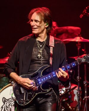 Steve Vai Instagram - Hey folks, just some random pics for a post, enjoy.