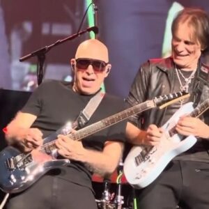 Steve Vai Instagram - Thank you Orlando! The Satch/Vai Tour has officially taken flight!!! #SatchVai #TheSeaOfEmotionPt1 #YouReallyGotMe #EnterSandman @stevevaihimself @raithis @kennyaronoff @bryanbellerbass