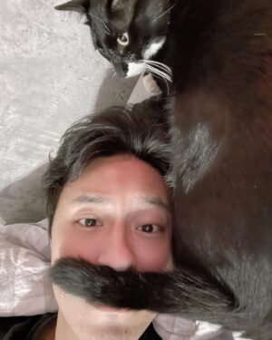 Steven Sun Instagram - 🐈‍⬛ 
Soma，這樣好笑嗎