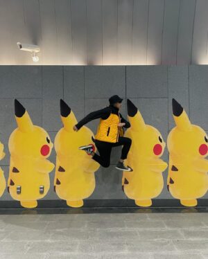 Steven Sun Instagram - 問題1. 卡比獸是不是應該更大隻？
問題2. 老鼠大家都不太喜歡，但會發電的就可以？
問題3. 小智的手機是不是永遠都不會沒有電？
#皮卡丘 #pikachu