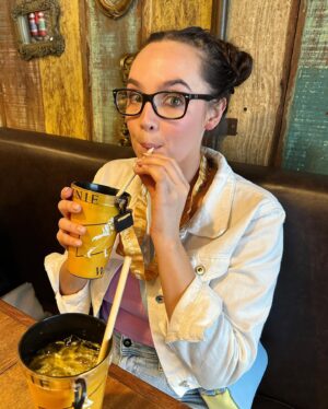 Stevie Lynn Jones Instagram - rio tem meu coração e estômago