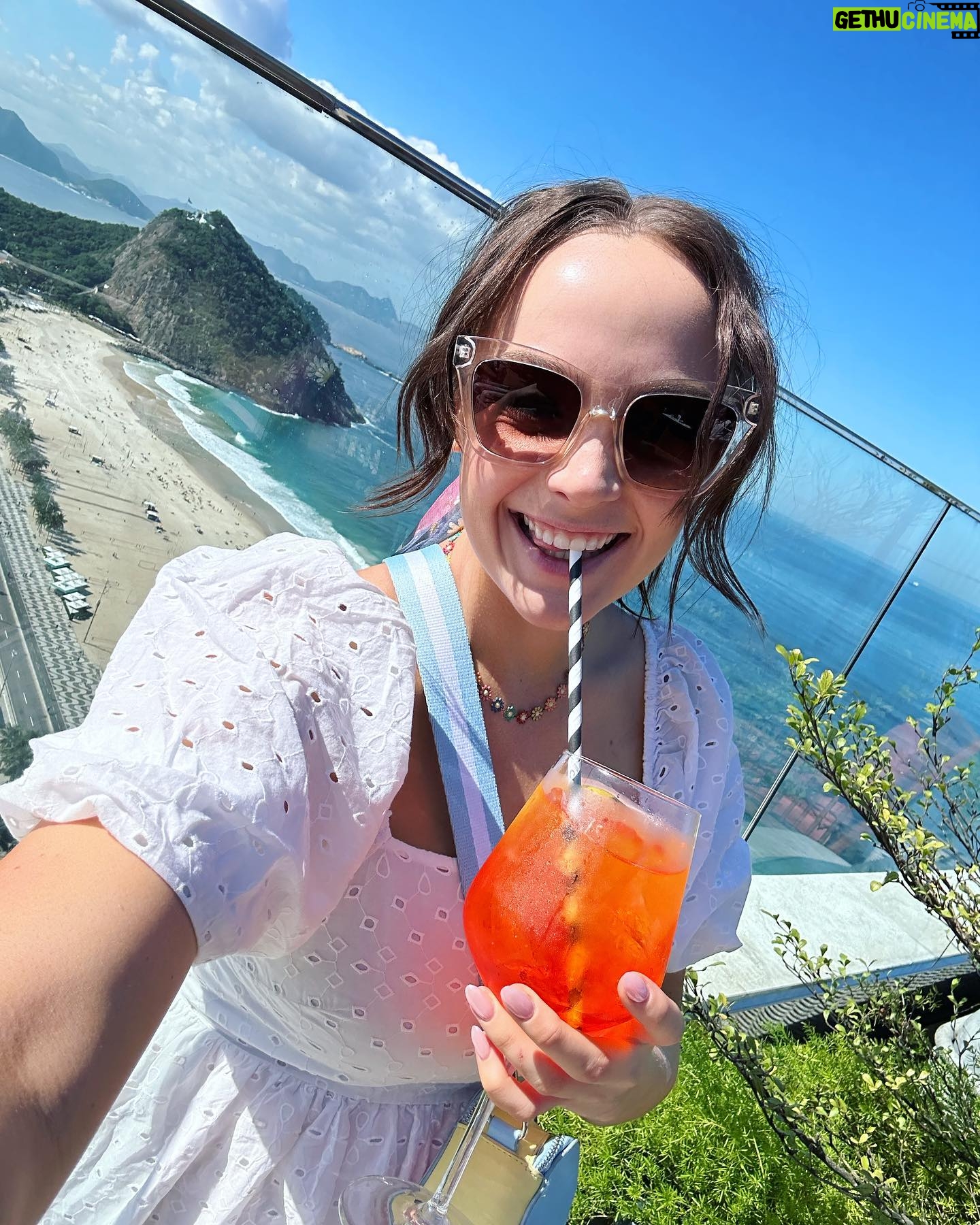 Stevie Lynn Jones - 862 Likes - o turista