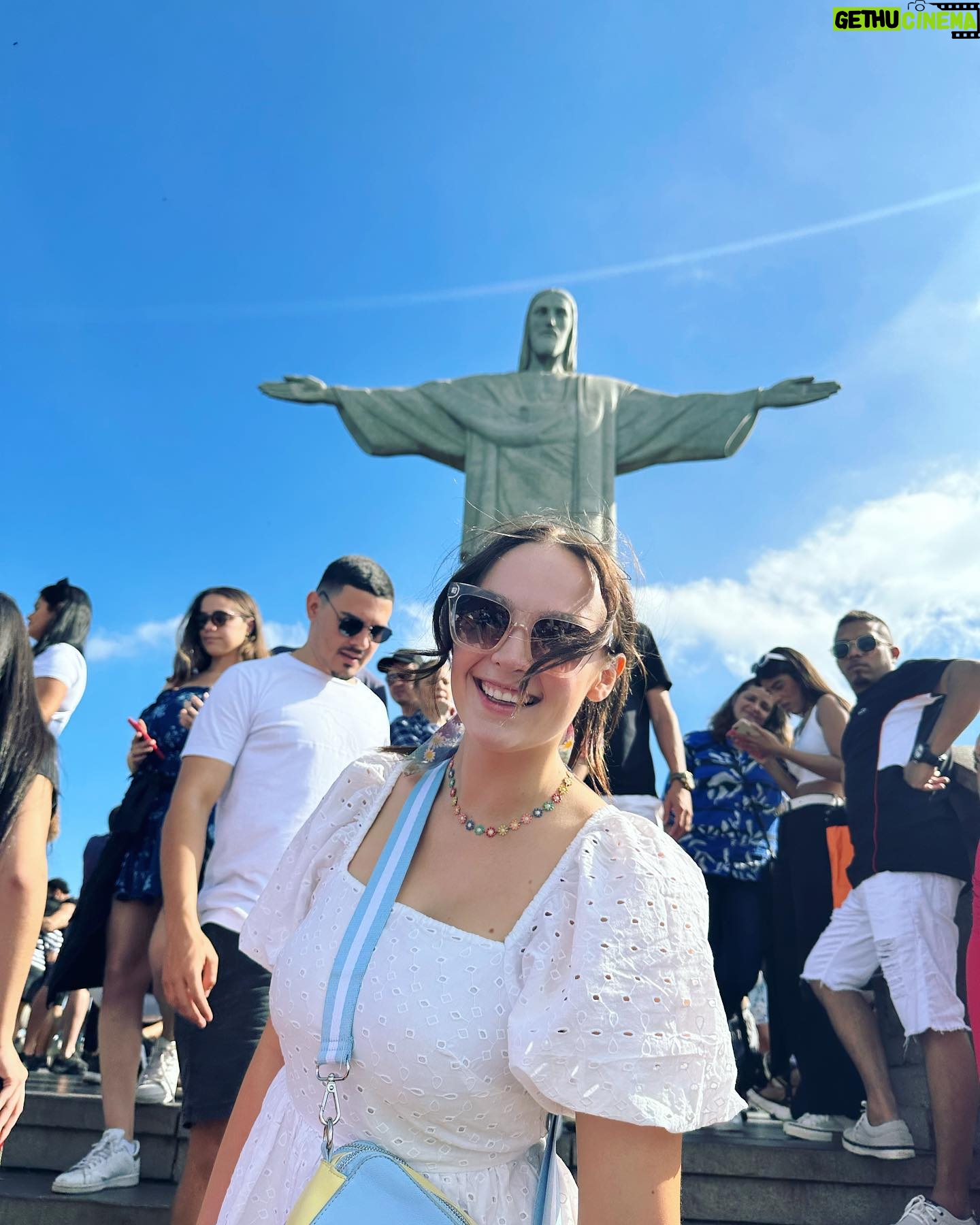 Stevie Lynn Jones - 862 Likes - o turista