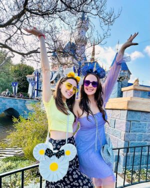Stevie Lynn Jones Instagram - Girls day at Disney 💜🌼