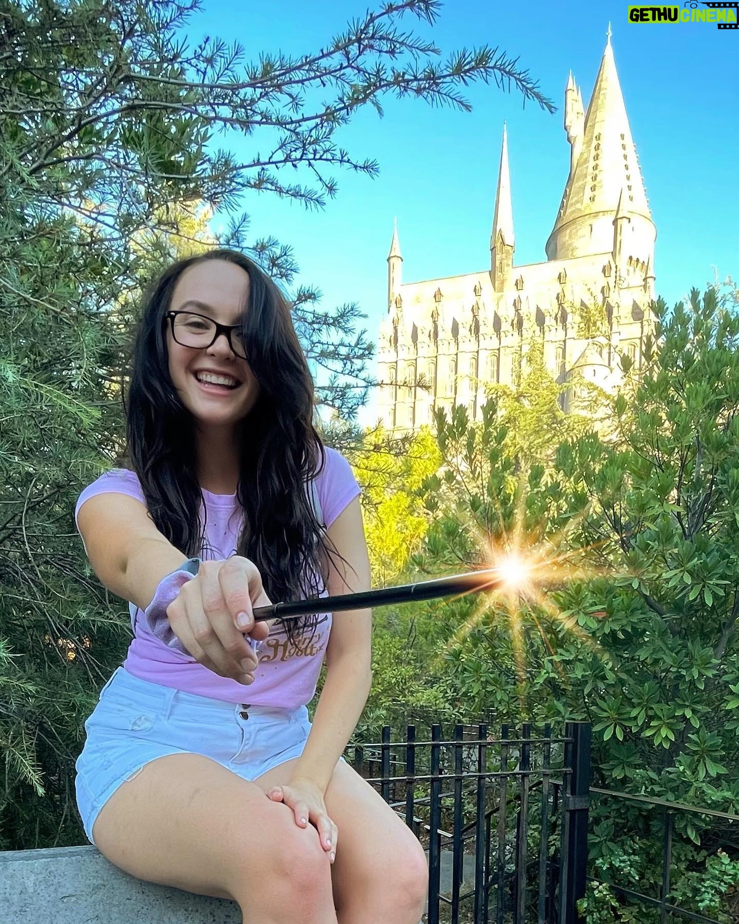 Stevie Lynn Jones - 742 Likes - 🪄