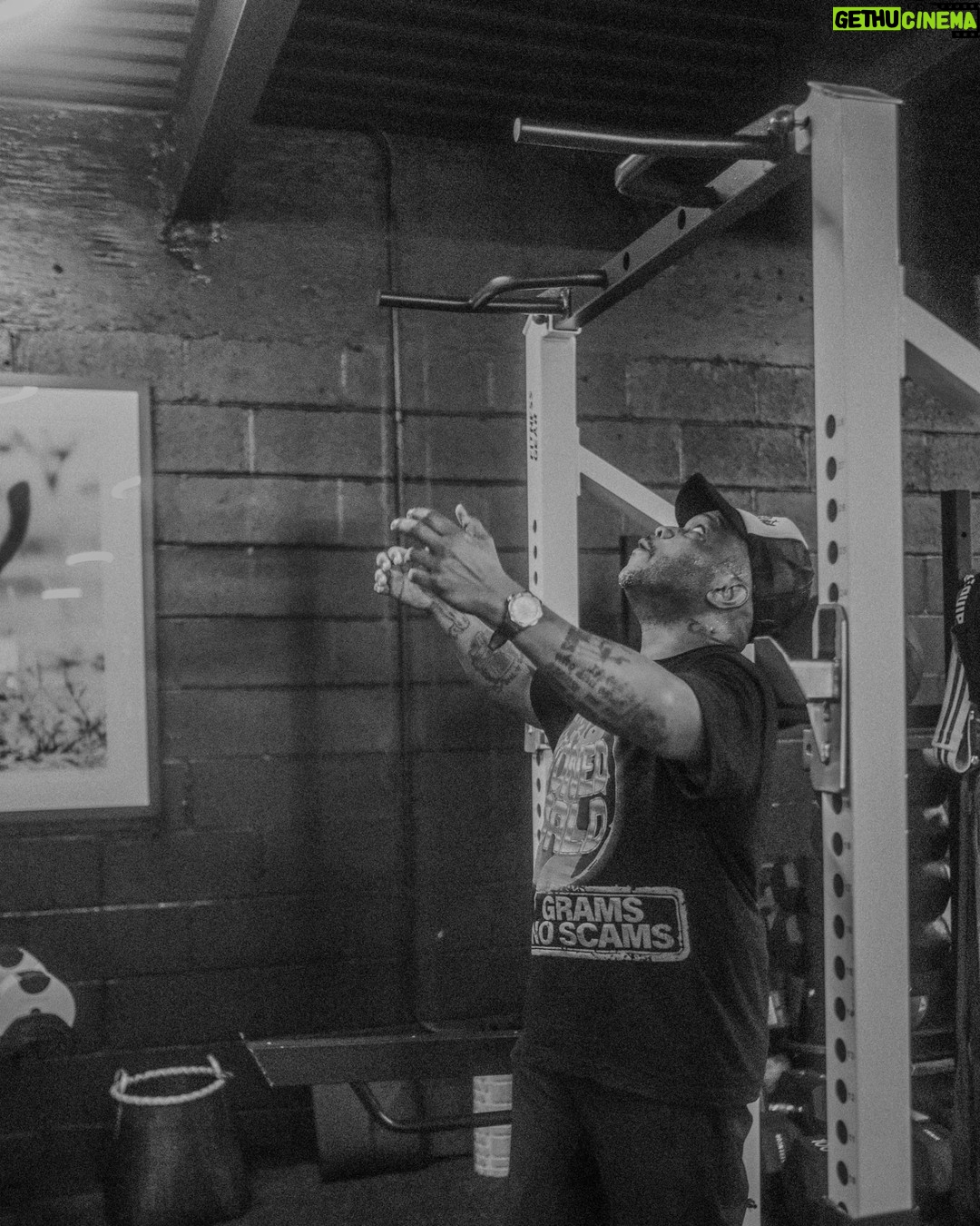 Styles P - 3.1K Likes - We are putting in work on all fronts—grinding it out in the weight room, killing it in the studio, and spreading health and wellness along the way. Today is the grand opening of Juices 2 Heal in White Plains, 180 Grand St. If you're in the area, definitely check it out.
If you're in need of a holistic health and wellness program that doesn't cut corners and addresses all your challenges, The Journey is your solution☝🏾. Click the link in my bio to apply 📱
#thejourney #juices2heal #fitness #holistichealth #fitness #discipline #consistency #accountability