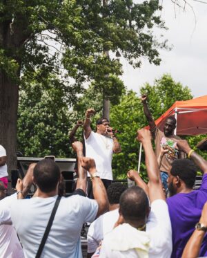 Styles P Instagram - CLIENT EVENT — Sharing a few moments from our client @elevationproject215’s Run It Back event where @stylesp brought the city out in closing the event. Before he hit the stage, we surprised him with a citation from The City of Philadelphia!

Although he had his juice bar grand opening earlier that morning AND @thelox concert that evening, Styles didn’t hesitate in allowing @thebelleagencypr to have an impromptu meet-and-greet with all of his supporters/fans AND listen to a few unsigned artists. He took a photo with every single person until the line was cleared (word to @doubt_x_belief).

Thank you so much, Styles!

📸 @chrismansfield_
