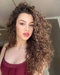Actress Su Burcu Yazgı Coşkun HD Instagram Photos and Wallpapers July 2024