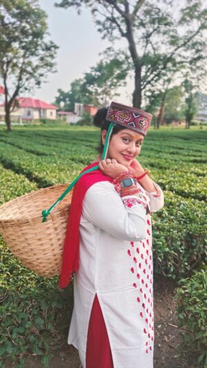 Sudha Chandran Instagram - My life motto....a song which inspires me to always move ahead in life
#sudhaachandran#viralvideos#viralreels#viral#pinkvilla
#dangaltv#tellychakkar#colorstv#zee5#zeetelugu
#reels#reelsinstagram#reelsvideo#dance#trending 
#bollywood#bollywoodsongs#motivation#balajitelefilms