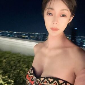 Sue Son Instagram - #Thailand 🇹🇭 #rooftop #latepost 
Sirocco and Sky Bar 
Mahanakhon Bangkok SkyBar
