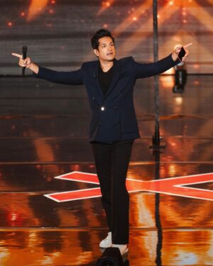 Sugar Sammy Instagram - Ne manquez pas la demi-finale ce soir ainsi que la grande finale de La France a un incroyable talent en direct vendredi sur M6 🏆 Qui va gagner? 

🎤 🇨🇦🇺🇸On vient d’ajouter de nouvelles dates à Montréal et Gatineau en 2024, en plus d’autres villes de la tournée nord-américaine. 🇫🇷 Inscrivez-vous sur mon site pour recevoir un mail lorsque une tournée européenne sera annoncée.

#sugarsammy #lfauit @incroyabletalent_off @m6officiel #lafranceaunincroyabletalent