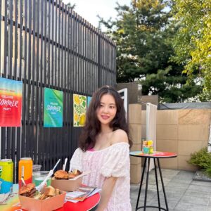 Suh Yun-a Instagram - 👙💦🍹