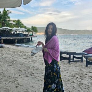 Suh Yun-a Instagram - 🇻🇳🥀🏝️🪂🤤