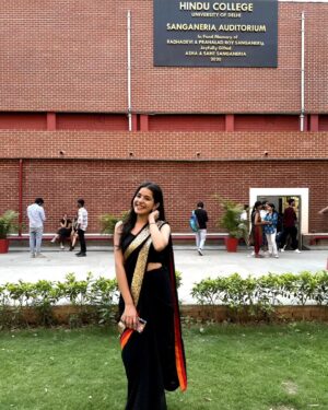 Suhani Sethi Instagram - 🌟