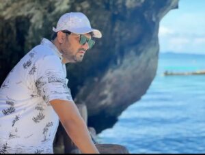 Sujan Lokesh Instagram - Happy birthday my dear Husband 🎂I wish you only prosperity good health and peace❤️love you more and more forever💃🏻😍 🥂🧿🪬