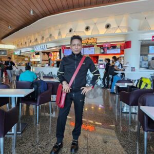 Sukhwinder Singh Instagram - Swad hi Swad Jo Marji hai Khao....

#travel #travelmusic #musiclovers #sukhwindersinghlive #musictour #musical #foodie