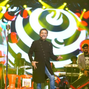 Sukhwinder Singh Instagram - Yesterday's performance in Sri Shanmukhananda Chandrasekarendra Saraswathi Auditorium ,Mumbai .. 

#liveinconcert #livemusicrocks #mumbai #musiclover #musicconcert #sukhwindersinghliveinconcert #sukhwindersingh #music #musicfestival #musicislife