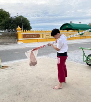 Sukrit Wisetkaew Instagram - งานอดิเรก : ร้องเพลง
งานประจำ : จับงู
🤣