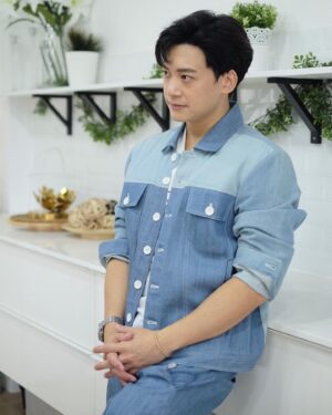 Sukrit Wisetkaew Instagram - ได้ดูกันไหมจ๊ะ :)
#รายการว๊าวดารา
#ขอบคุณชุดหล่อจาก @painkiller_atelier 🙏😊