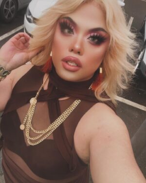 Sum Ting Wong Instagram - Incase yall forget im gonna promote it now @theoakfordsocial with ME and my special guest @immaidenchina (teaching her the ropes so be nice) ON THE 6TH OF JULY in reading show starts 9:30pm xx