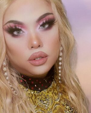 Sum Ting Wong Instagram - I decided to do drag for my first gig at @eden.bar.birmingham since my first gig there TEN YEARS AGO FOR DRAG IDOL 😭😭😭😭😭 I think I may have smashed it out the park you decide 🥰