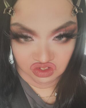 Sum Ting Wong Instagram - I’m truly a troll in disguise, fab night at @eden.bar.birmingham as always 😭😭🙏