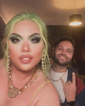 Sum Ting Wong Instagram - What a fabulous night at @seamusodonnells see yall at @blamegloria brunch in 10 hours xx