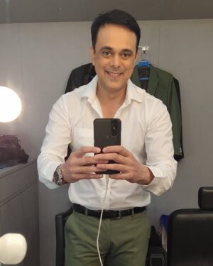 Sumeet Raghvan Instagram - #SuperfastComedyExpress 
#BTS
All geared up for 7th Feb.
@colorsmarathiofficial 
@aashishpathre
