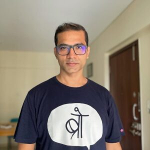 Sumeet Vyas Instagram - #happybirthday #Bro 
You believed in stories and scripts when everyone else was chasing numbers and statistics. 
You believed in people and talent, when everyone else was chasing fame and face value. 
You believed in me when no one else did. To be very honest even I didn’t. 
You believed in #TVF and it changed the way people consumed and produced stories in India. 
🥃 to @arunabhkumar keep telling stories… keep inspiring, keep #believing 
Have a happy, healthy and beautiful life ahead. 
Father of #tripling 
#youarebeautifulbaba 

Also, we need to click a proper picture when we meet next. I had to revisit the history of OTT to find two. 😎