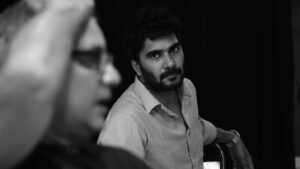 Sumeet Vyas Instagram - #PuraneChawal  #NayaNatak 

Directing a play after a decade. Had almost forgotten what a treat it is to be in #rehearsal.