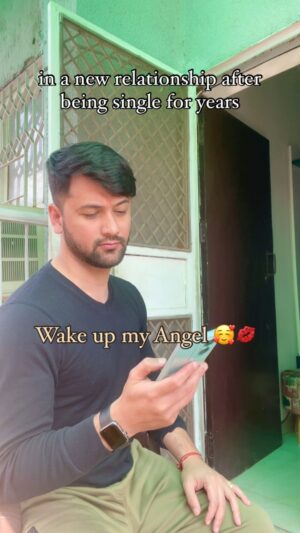 Sumit Bhardwaj Instagram - Me & orders really don’t vibe !! 
.
#summitbhardwaj #love #livelovelaugh