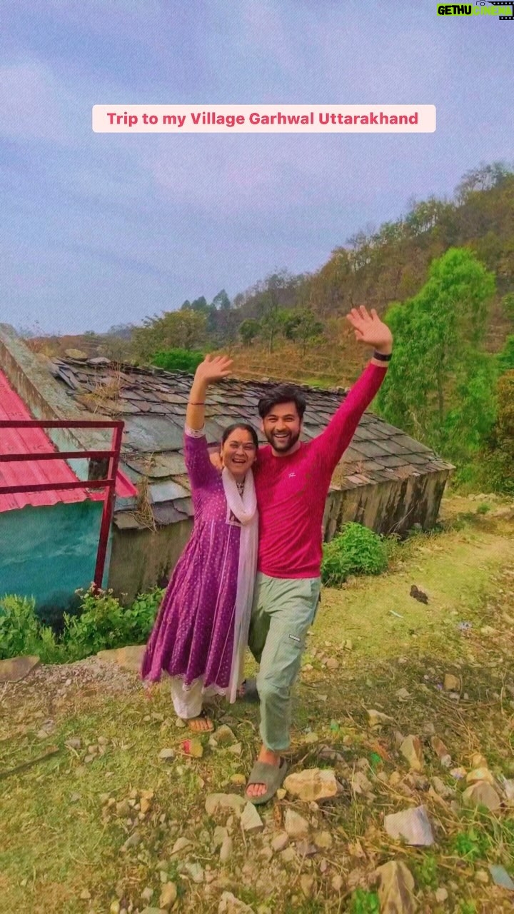 Sumit Bhardwaj - 1.1K Likes - A short family trip to My village..
.
#summitbhardwaj #uttrakhand #garhwal #paurigarhwal #garhwali_culture #roadtrip #tripwithfamily