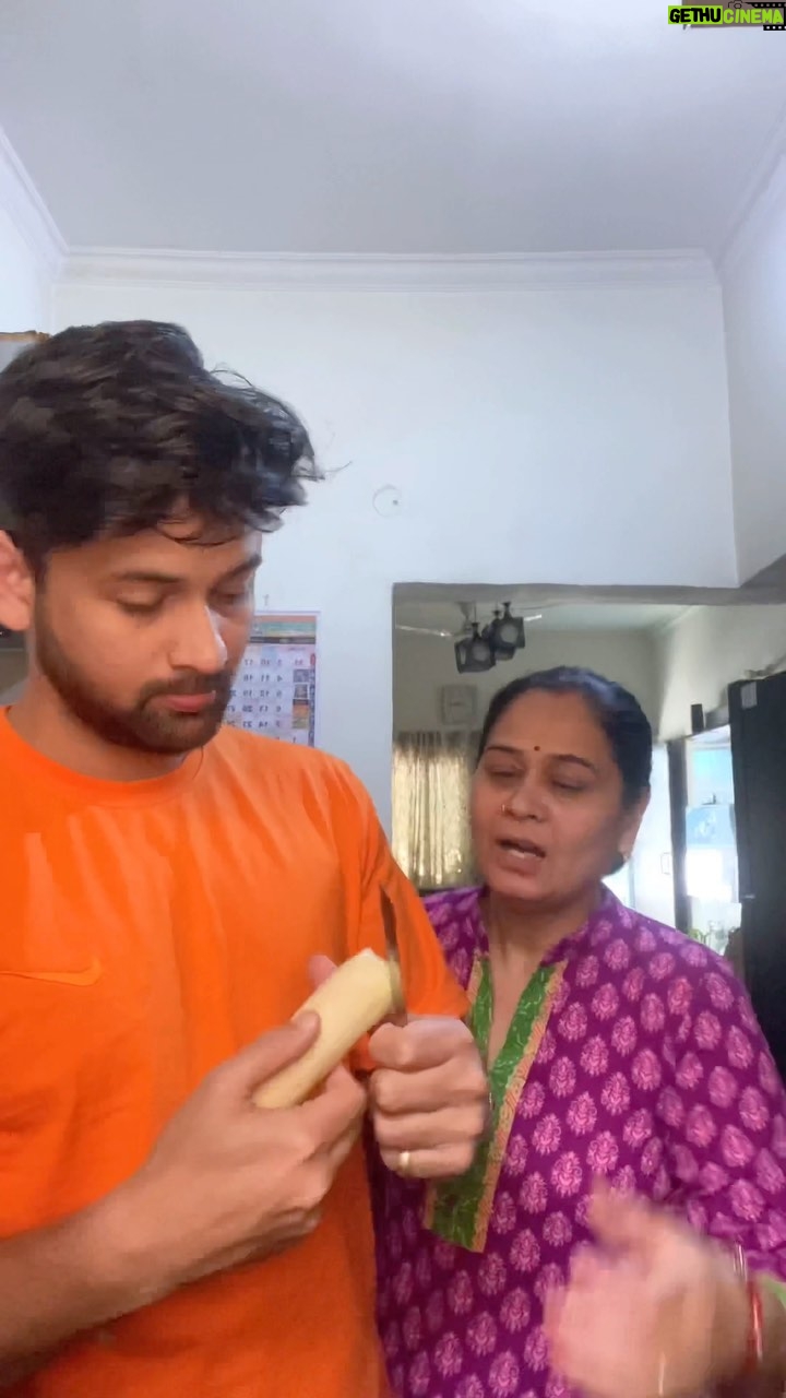 Sumit Bhardwaj - 1.1K Likes - Aree karuu kyaa ?? 🥹😵💫
.
#summitbharadwaj #comedyreels #reelsindia #maabeta #indianparents #delhi #livelovelaugh