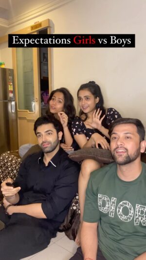 Sumit Bhardwaj Instagram - Khwahishein khatam Nahi Ho rahi inki 🤓
.