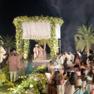 Sumit Bhardwaj Instagram - Where there is love there is life ✨💫 
.
#summitbhardwaj #wedding #loveislove #friends #udaipur #love #livelovelaugh