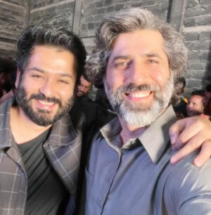 Sumit Kaul Instagram - #Article370.. I was tentative before doing this project. It was the conviction of these two brilliant Aadityas that compelled me to become a part of it. And how right were they. I’m proud to be a small yet integral part of this movie. Thank you @adityadharfilms and @adityasuhasjambhale for making me part of your world. Hope the audiences throng cinemas to watch this one and hope they enjoy my portrayal of #yakubsheikh 
.
.
#sumitkaul #actorslife #actor #movie #yamigautam #370 #yakub #villain #negative #kashmir #kashmiri #character #characterisation @b62studios @officialjiostudios