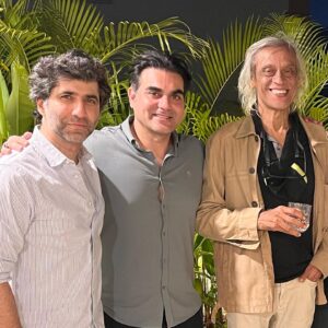 Sumit Kaul Instagram - Happy Birthday to you @iamsudhirmishra sir.. you inspire me in so many ways.. it’s been such a pleasure and honour getting to collaborate with a genius like you and to have had the opportunity to spend time with you.. i only keep wishing for more and more.. I send you my love and wish you immense joy, great health and immeasurable success.. 
.
.
#sumitkaul #sudhirmishra #actor #director #tanaav #afwah #mentor #genius #brilliant @tjbhanu @mrfilmistaani @arbaazkhanofficial
