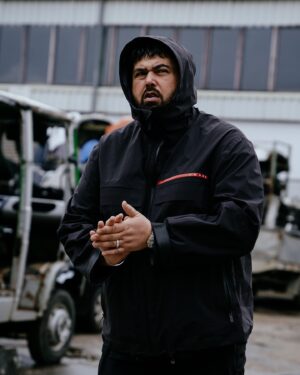 Summer Cem Instagram - Wir gehen rein no diddy!!! Letzte 7 Tage bis Siki Jackson droppt 🦂