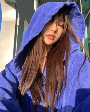 Sung Ji-yeon Instagram - 셀카 이빠이